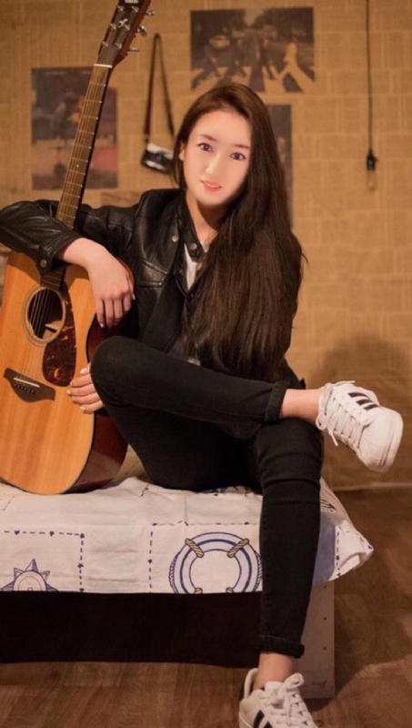 水中月的第一张照片--江苏交友中心