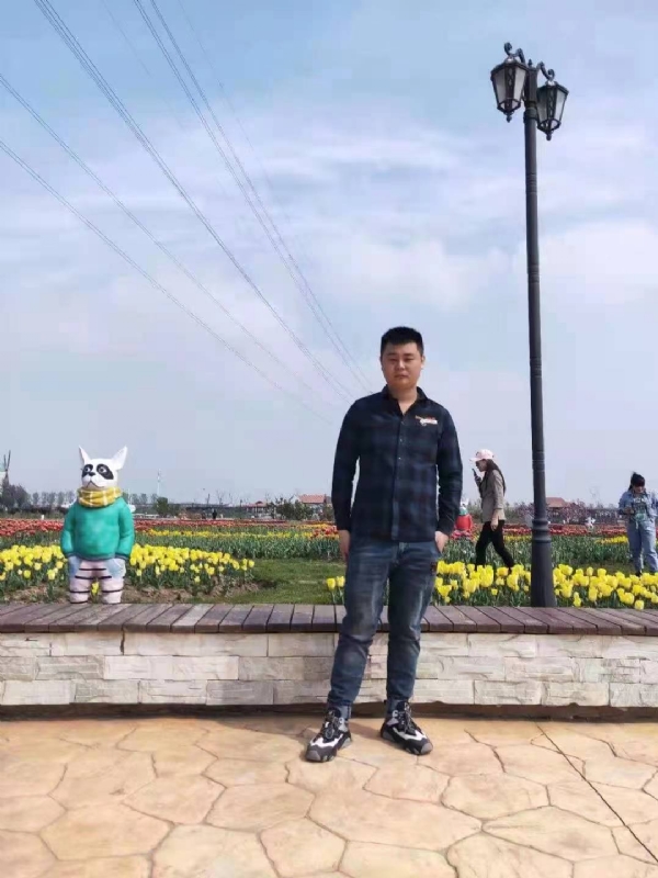 海阔天空的第一张照片--江苏交友中心